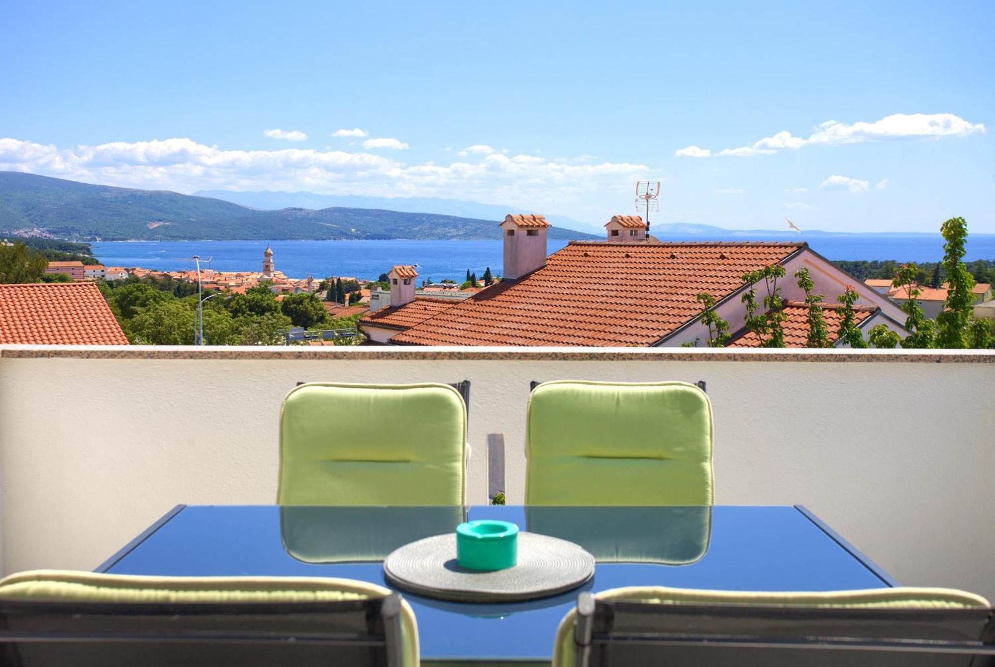 Apartments Sinisa - Krk Town Oda fotoğraf