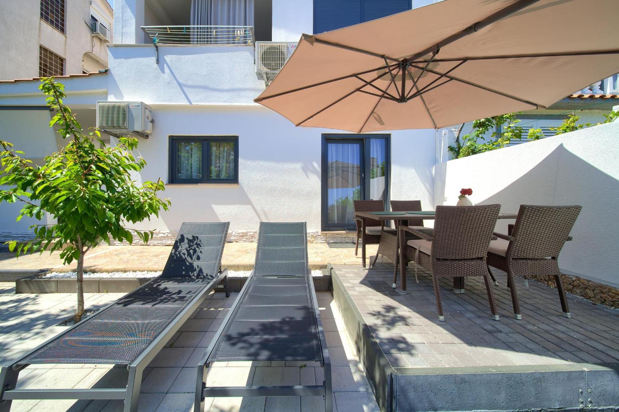 Apartments Sinisa - Krk Town Oda fotoğraf